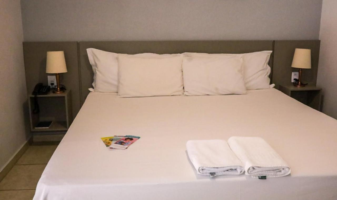 Shellter Hotel Holambra Extérieur photo